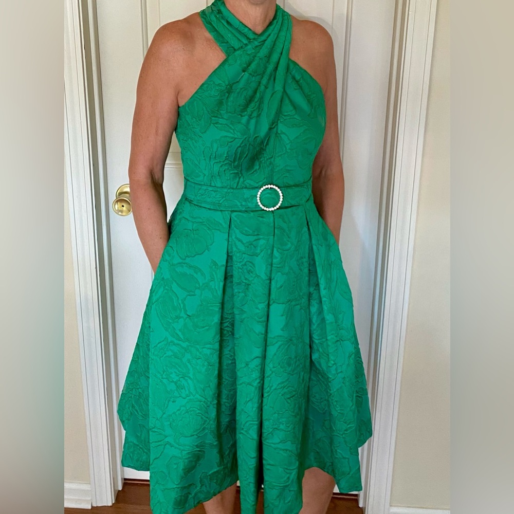 Brand new worn once Eliza J green dress with belt
